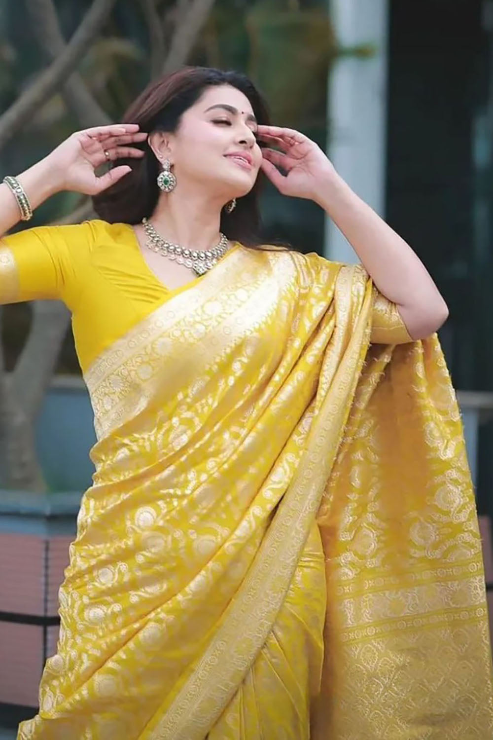 Alluring Yellow Banarasi Silk Saree With Zari Weaving Work