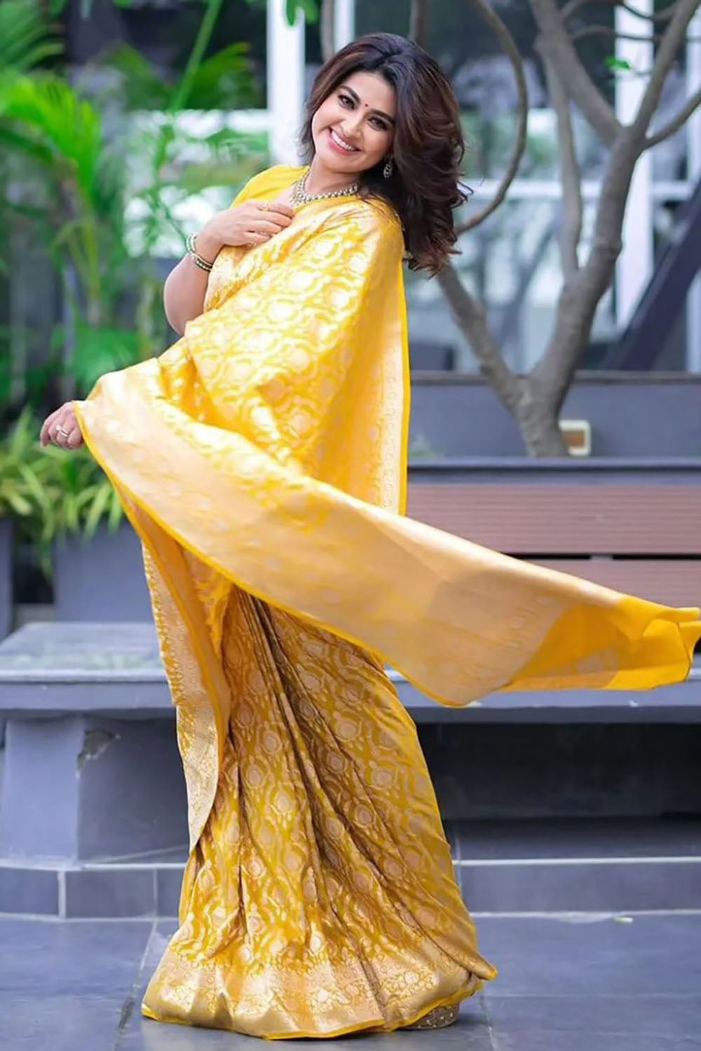 Alluring Yellow Banarasi Silk Saree With Zari Weaving Work