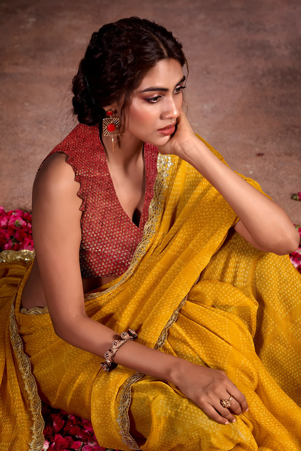 Yellow Bandhani Design Saree With Brown Blouse