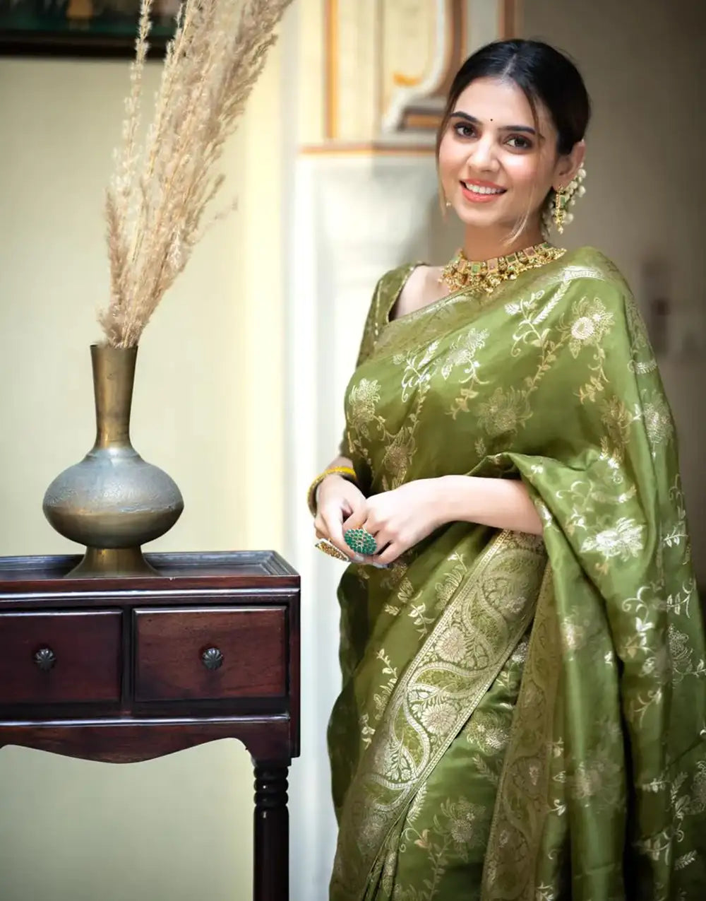 Mahendi Green Banarasi Silk Saree With Zari Weaving Work