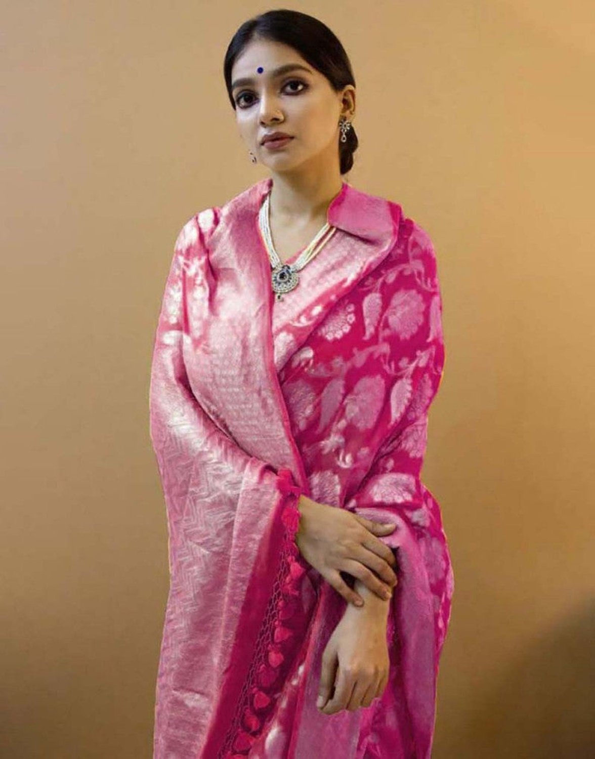 Pink Colour Silk Saree With Rich Pallu &amp; Zari Weaving Work