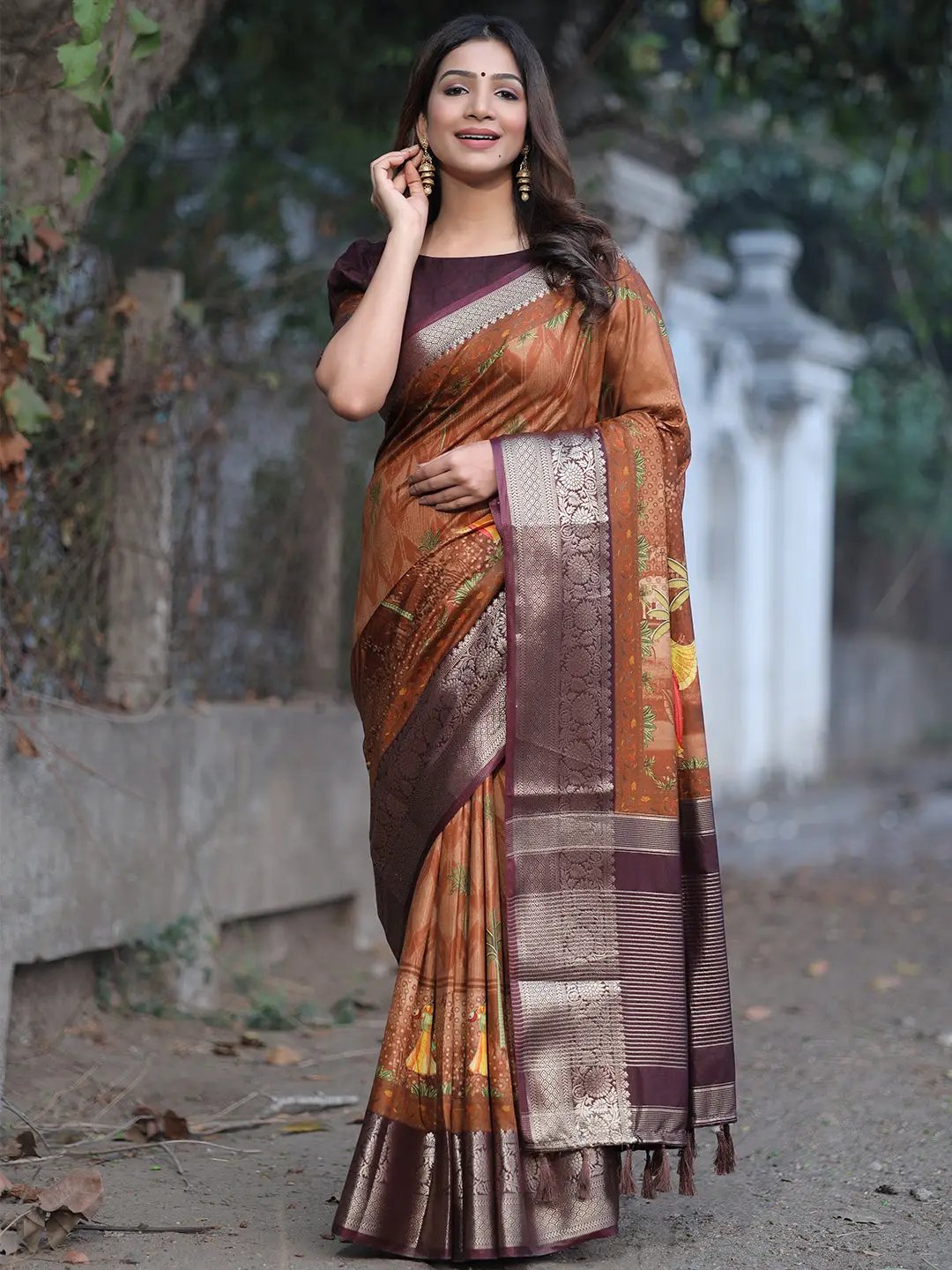 Brown Colour Pure Viscose Dola Silk Saree with Kalamkari Print