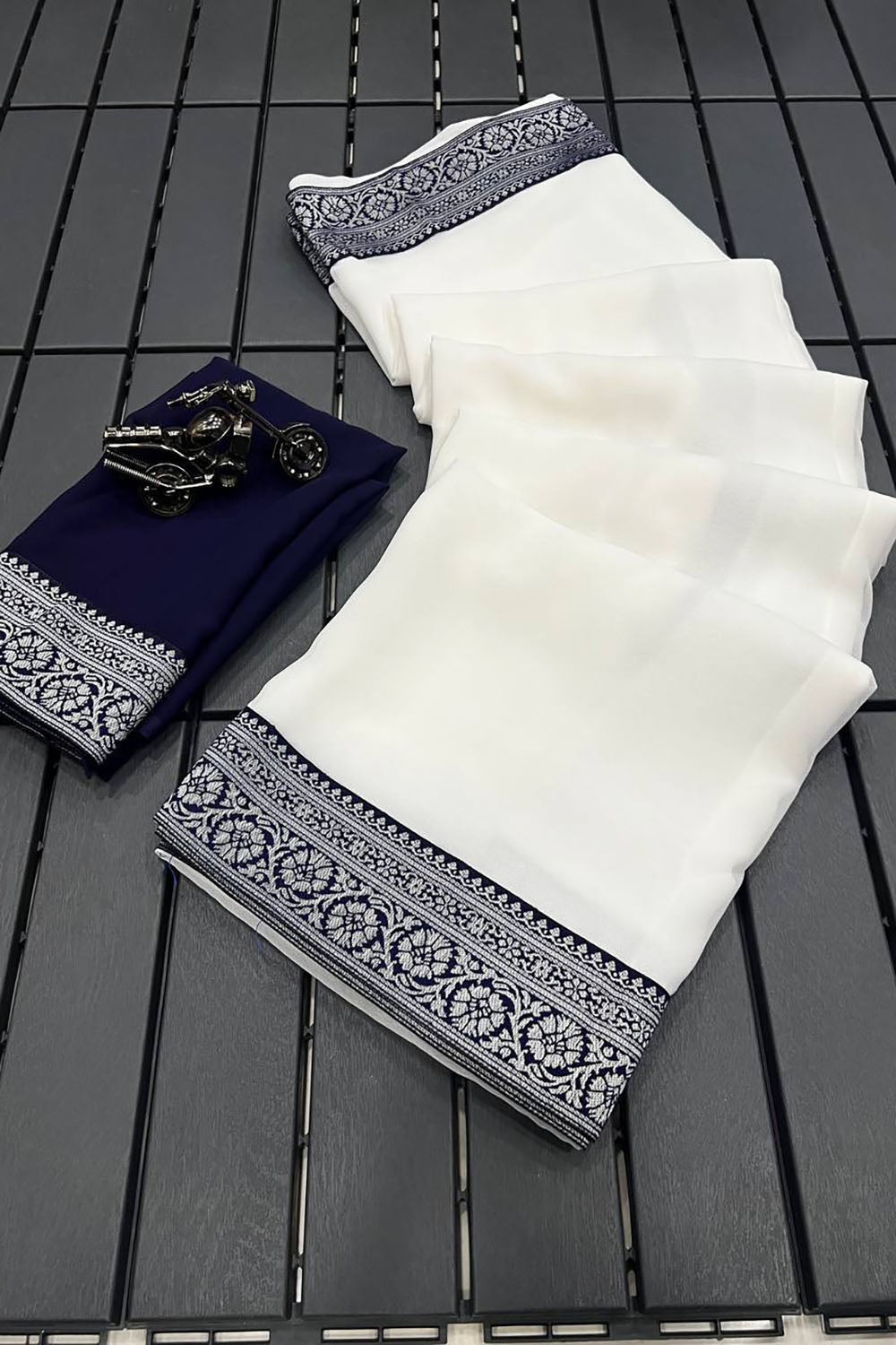 White &amp; Navy Blue Georgette Saree With Contrast Border