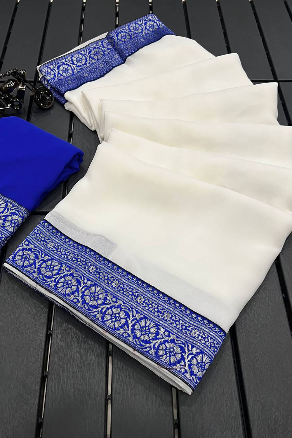 White &amp; Royal Blue Georgette Saree With Contrast Border