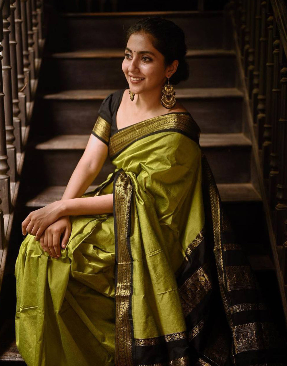 Green Banarasi Silk Saree With Zari Weaving Work