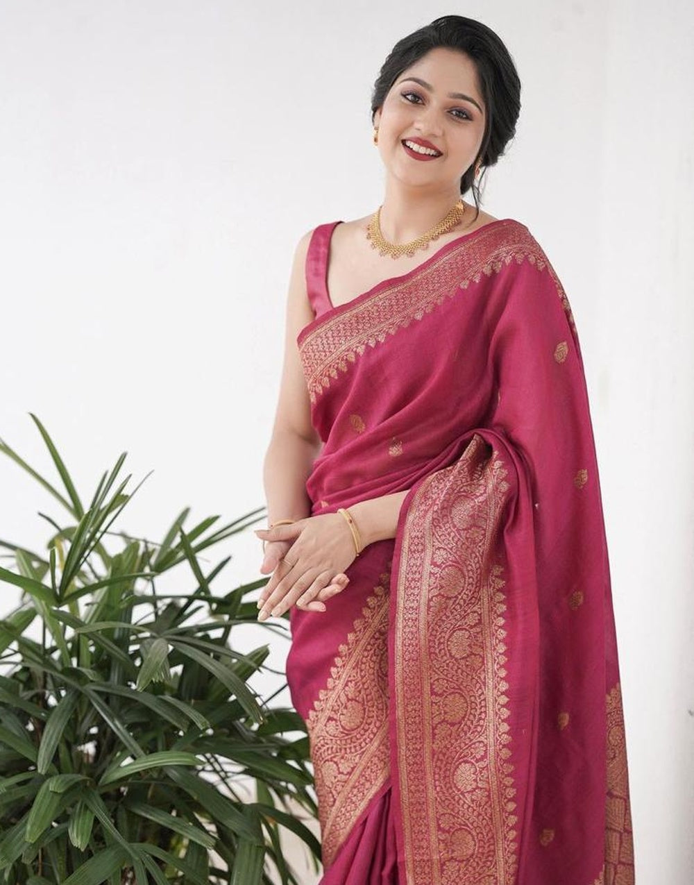 Dark Pink Banarasi Soft Silk Saree With Zari Weaving Work