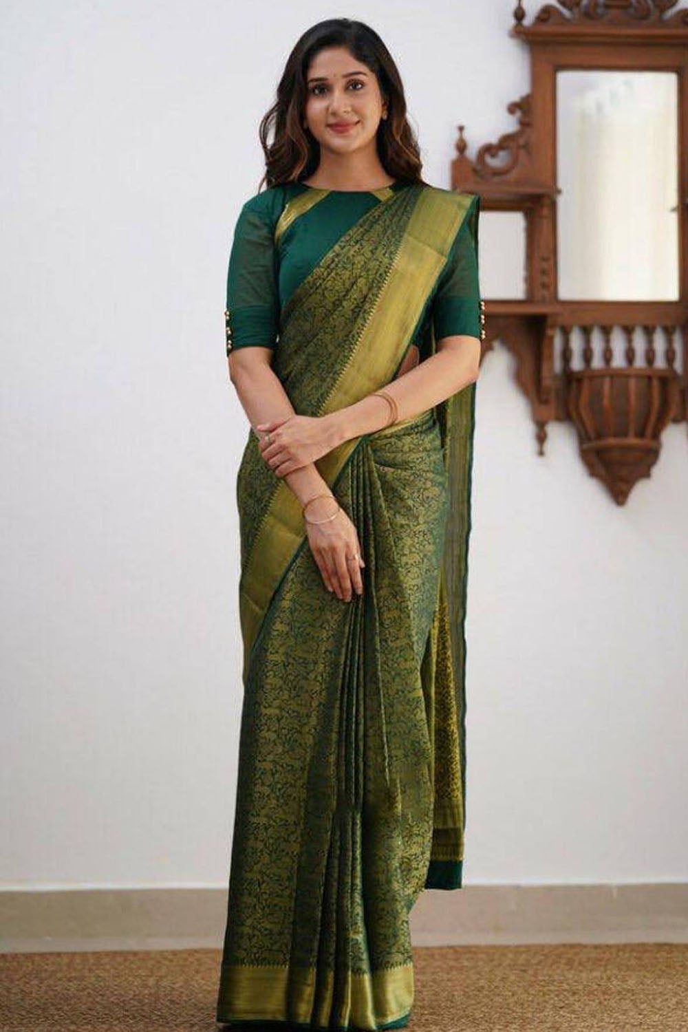 Dark Green Banarasi Silk Saree With Zari Weaving Work