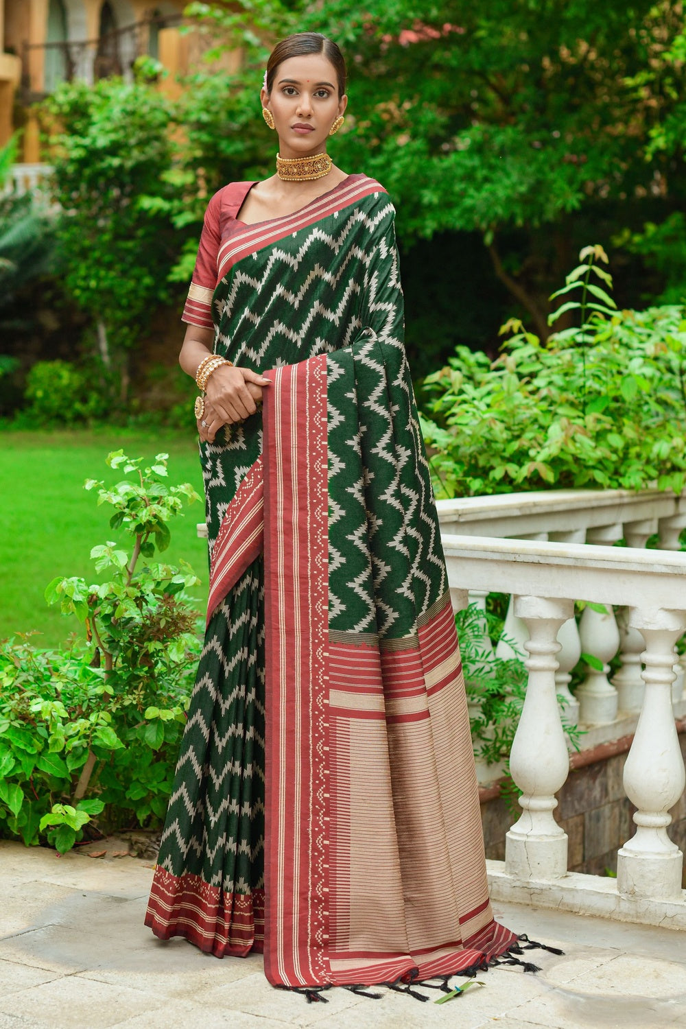 Bottle Green Silk Saree With Zari Weaving Work