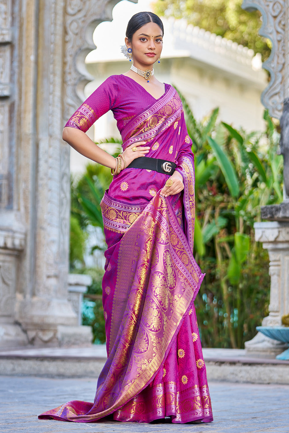 Magenta Banarasi Silk Saree With Weaving Work