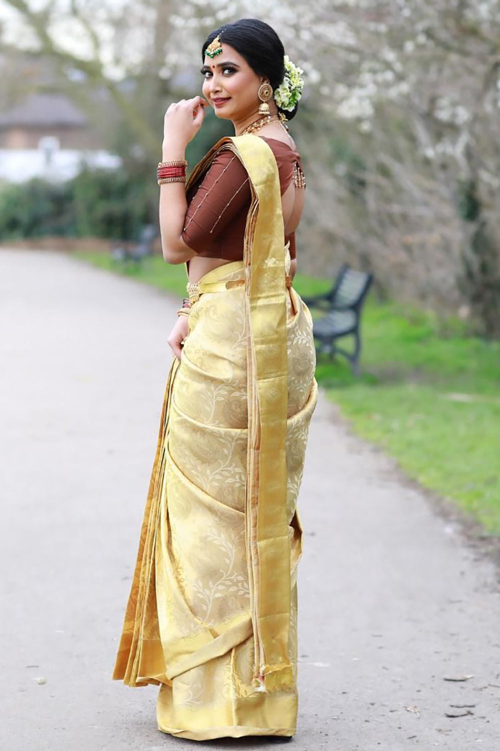 Light Yellow Kanjivaram Silk Saree With Zari Weaving Work