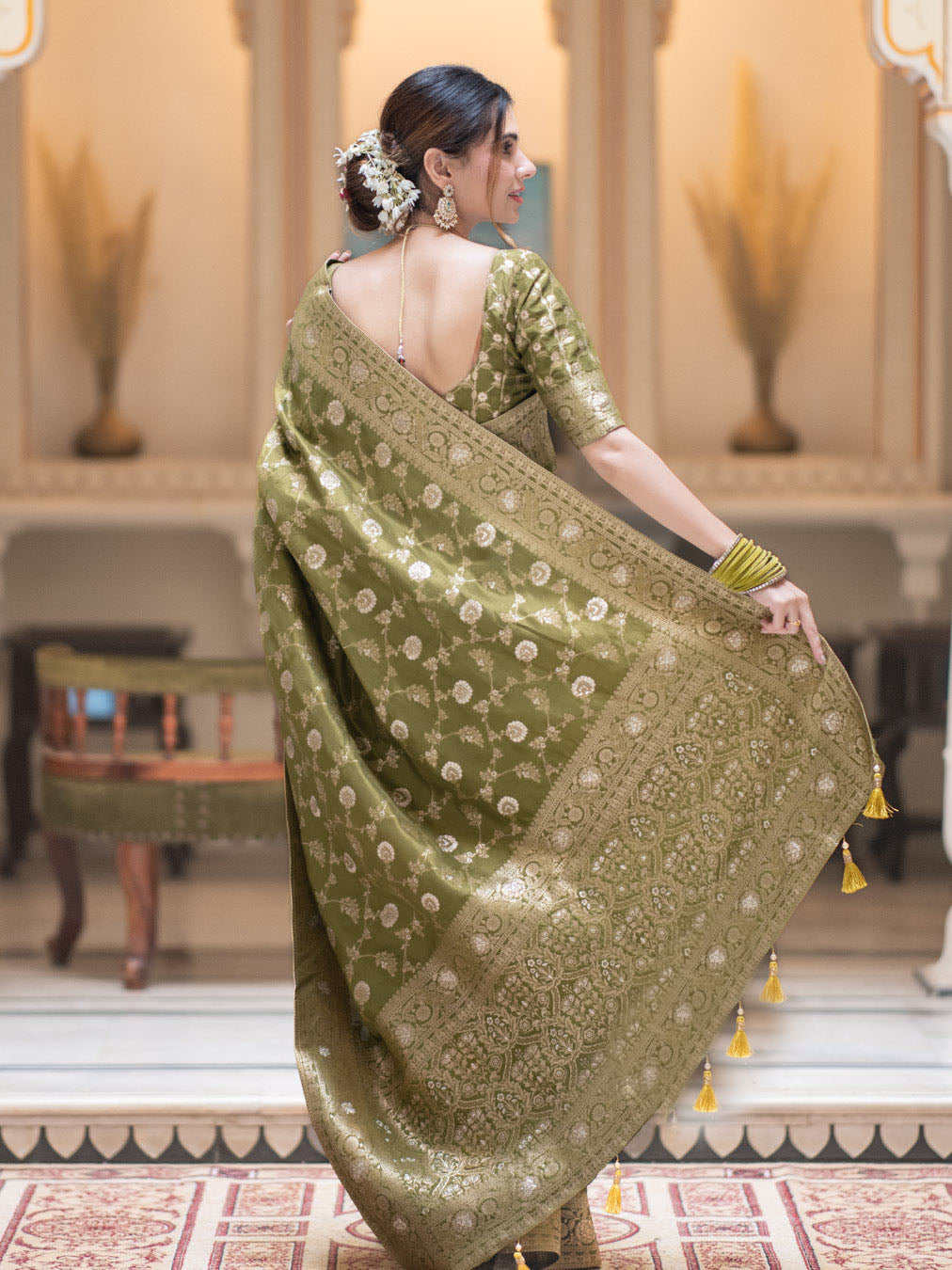 Hira Mahendi Banarasi Silk Saree With Amazing Blouse Piece