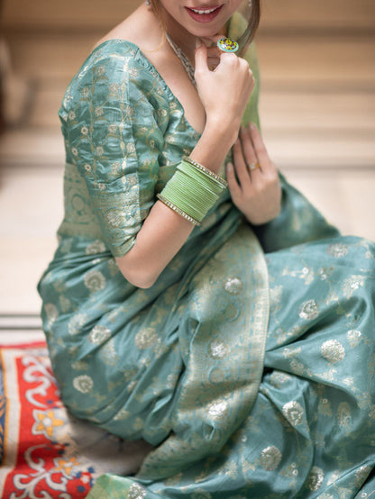 Hira C- Green Banarasi Silk Saree With Amazing Blouse Piece