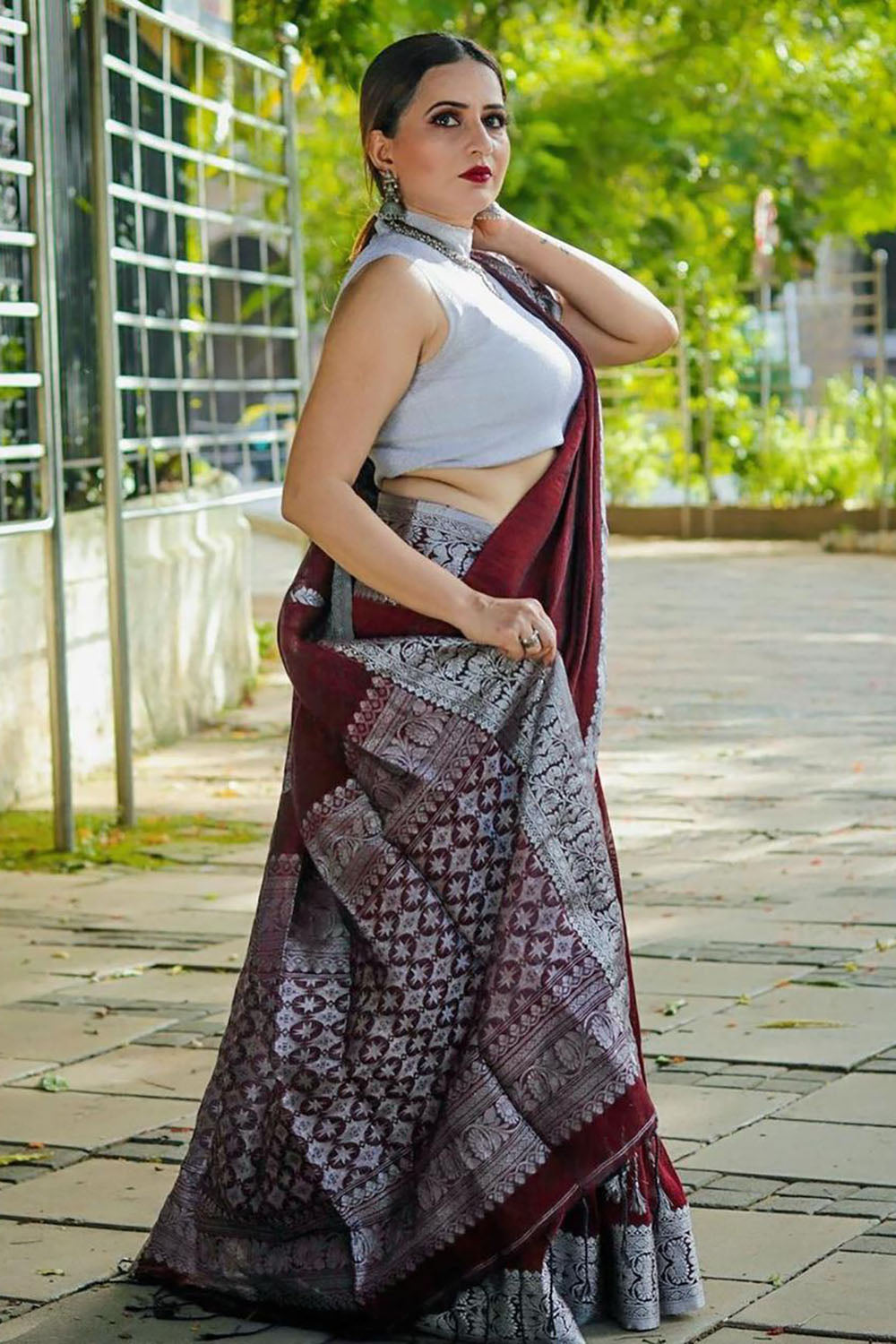 Dark Maroon Banarasi Silk Saree With Zari Weaving Work