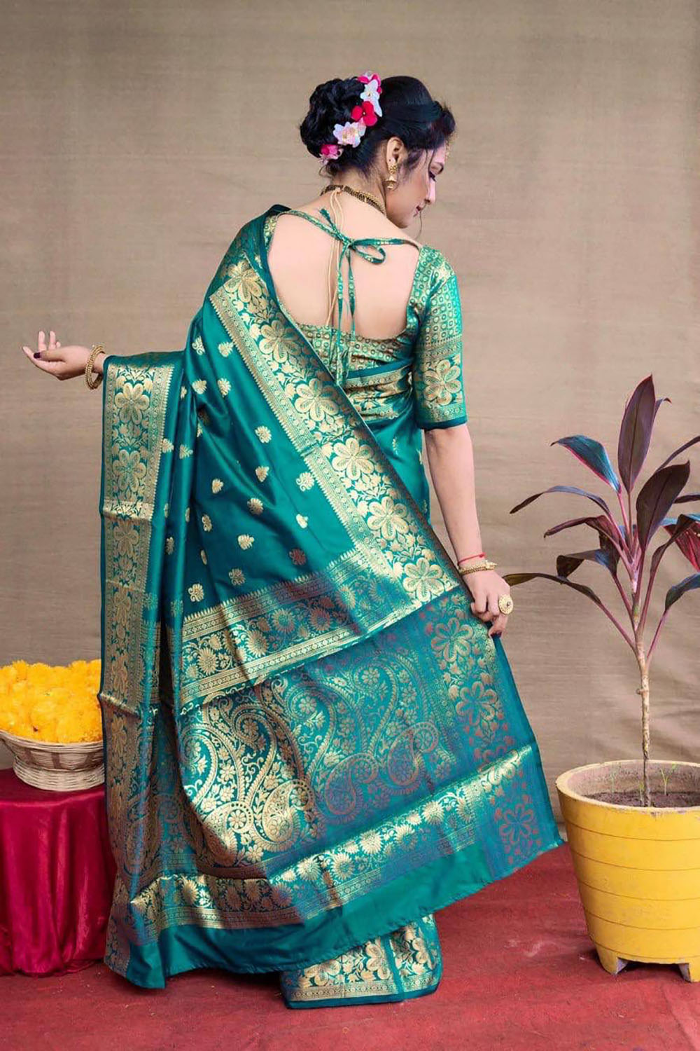 Rama beautiful Banarasi Soft Silk Saree