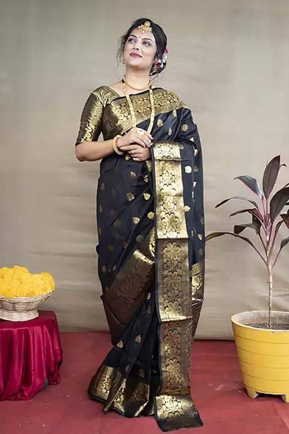 Black  Beautiful Banarasi Soft Silk Saree