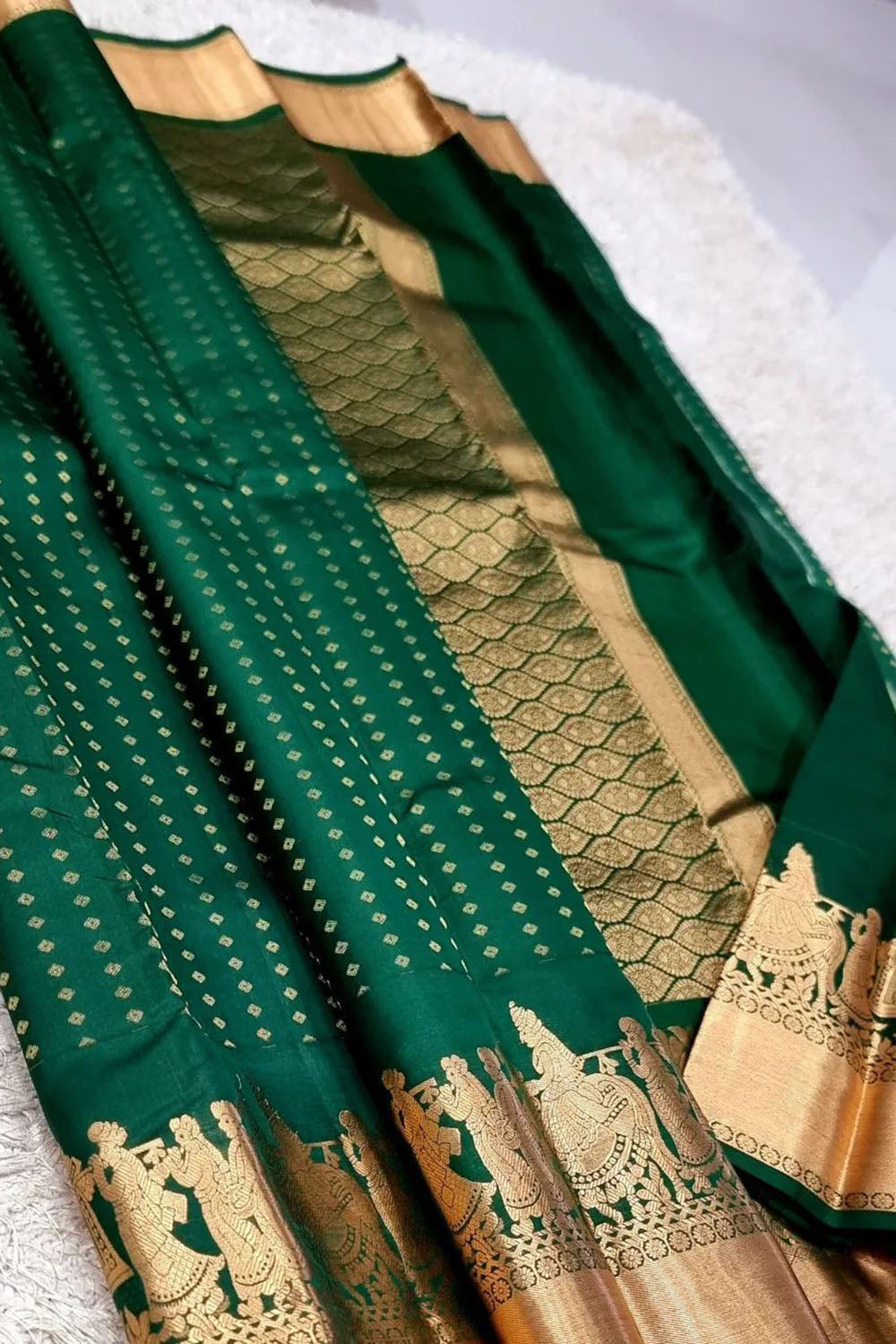 Forest Green Banarasi Silk Saree With Zari Weaving Work