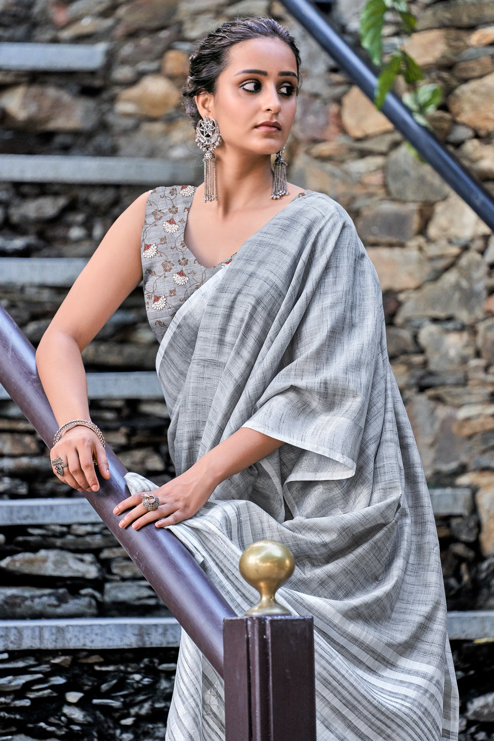 Manatee Grey Linen Saree – MySilkLove