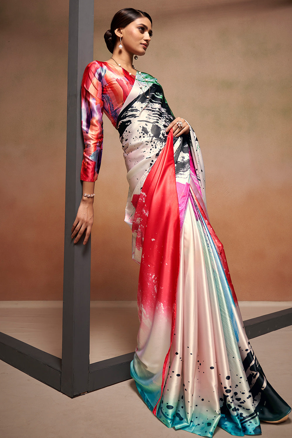 Light Pink Printed Satin Saree | Leemboodi