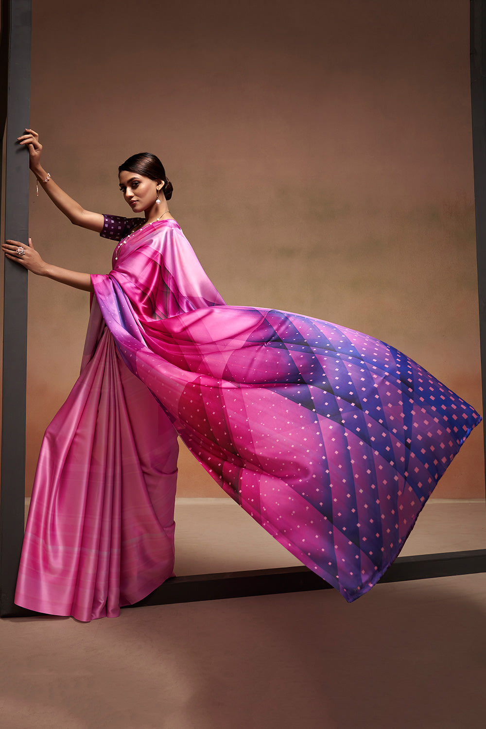 Shop Pink Saree Online | AndaazFashion.com