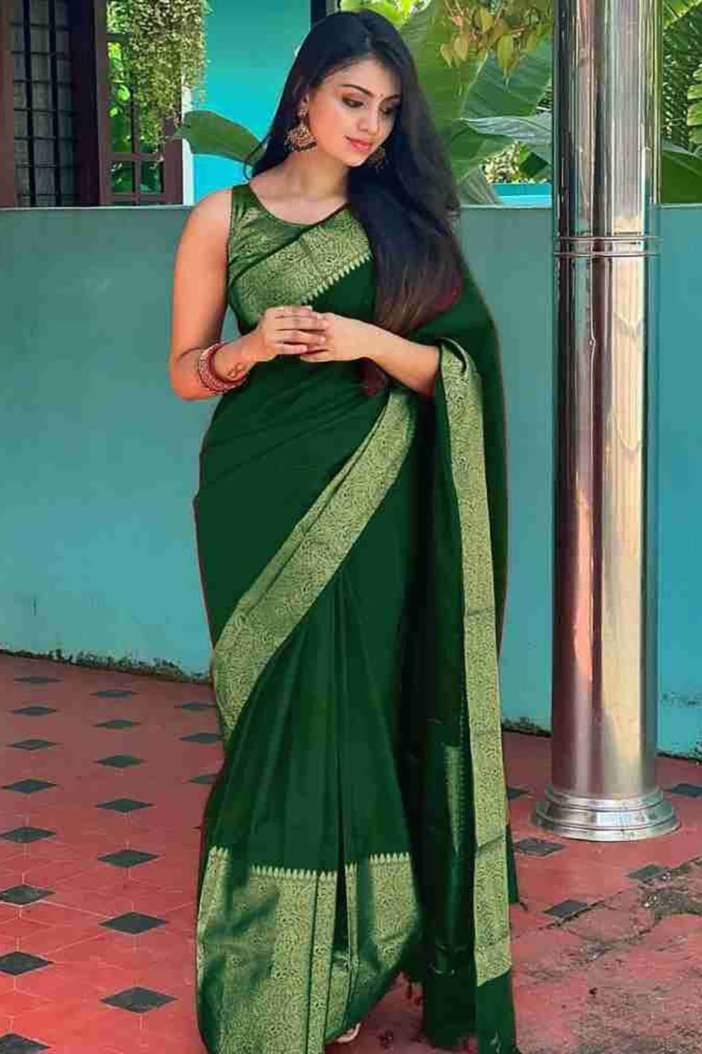 Forest Green Soft Silk Saree With Weaving Work