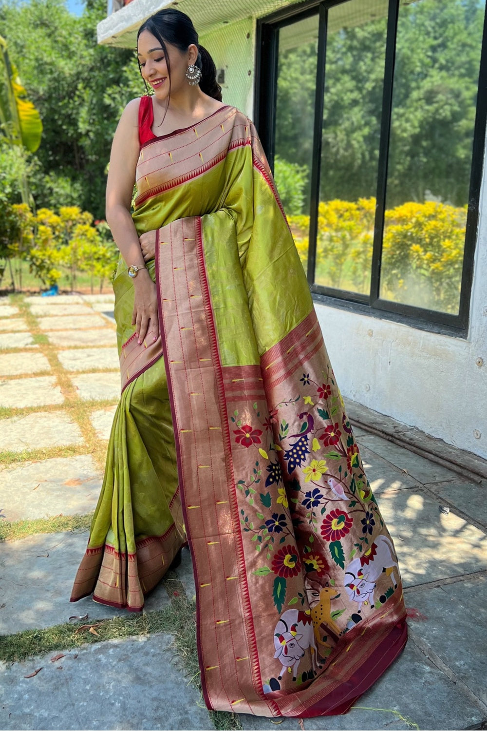 Sanskar Traditional Paithani Silk Sarees With Contrast Blouse Piece (Lemon  & Navy) paithani saree