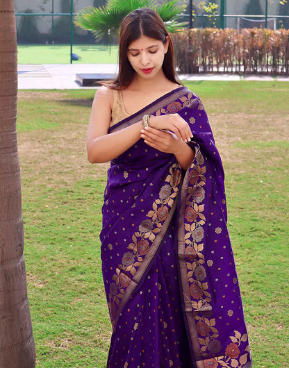 Purple Soft Silk Saree With Zari Weaving Work