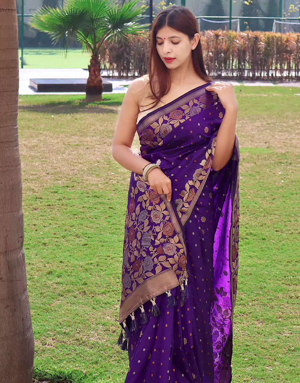 Purple Soft Silk Saree With Zari Weaving Work