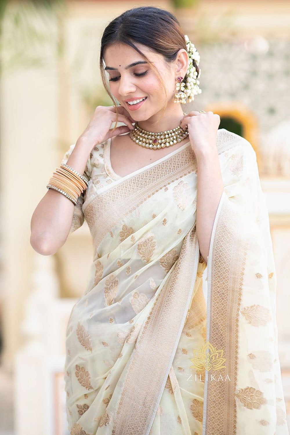 Off White Cotton Saree With Weaving Work