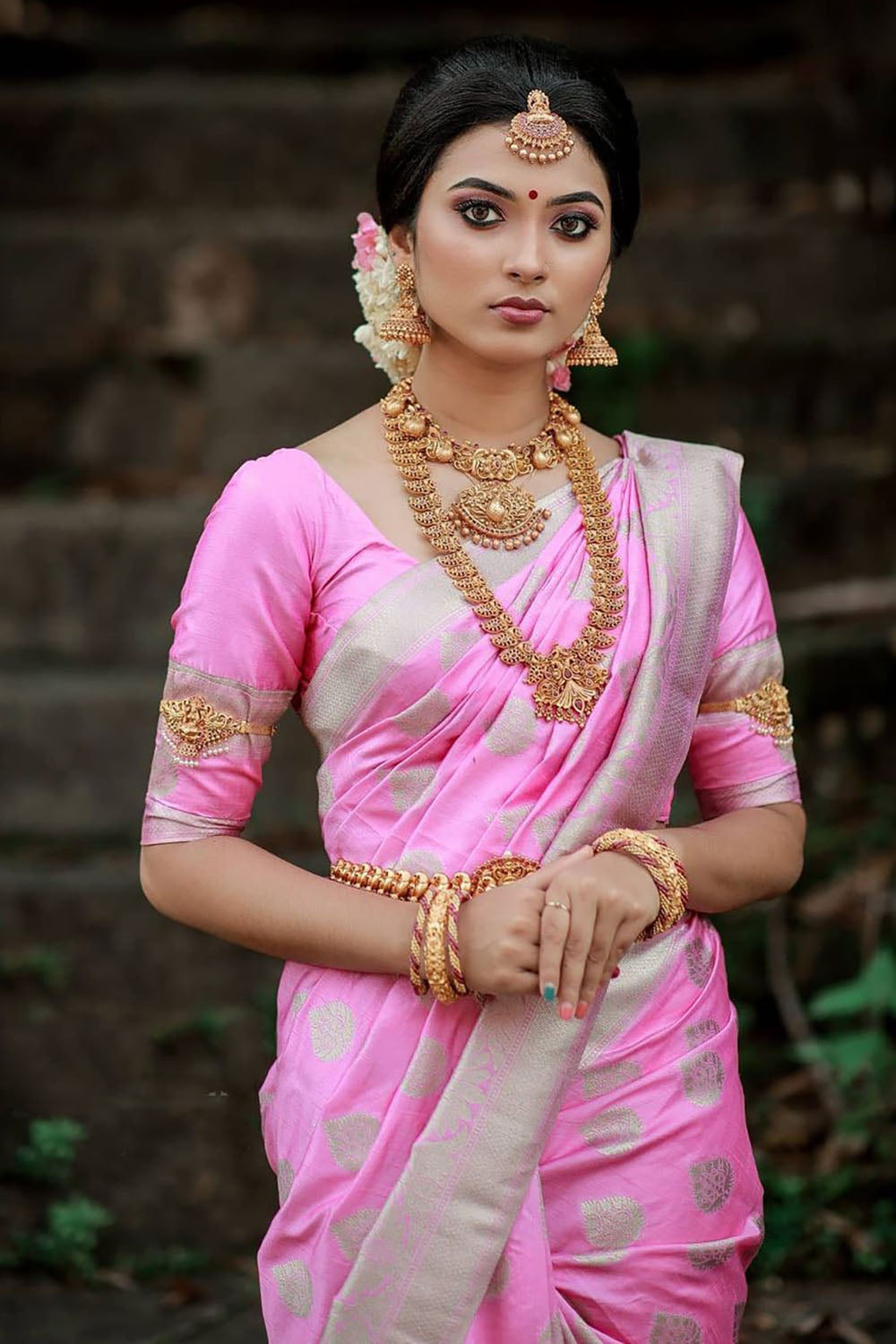 Taffy Pink Banarasi Silk Saree With Zari Weaving Work