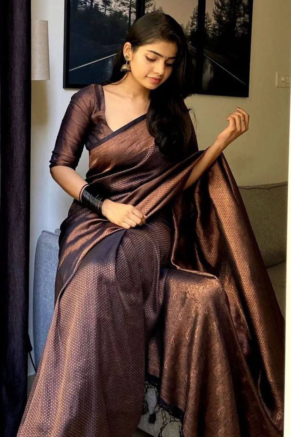 Black Soft Silk Saree With Zari Weaving Work