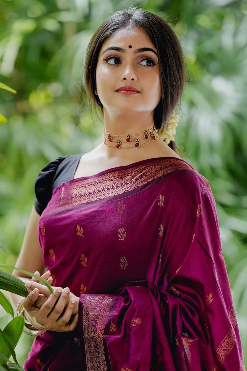 Berry Magenta Silk Saree With Zari Weaving Work