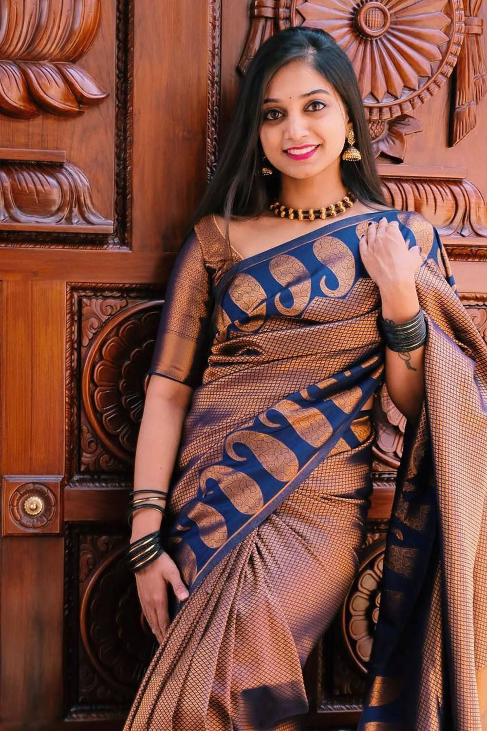 Navy Blue Kanjivaram Silk Saree With Zari Weaving Work