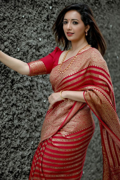 Beautiful Red Soft Silk Saree With Zari Weaving Work