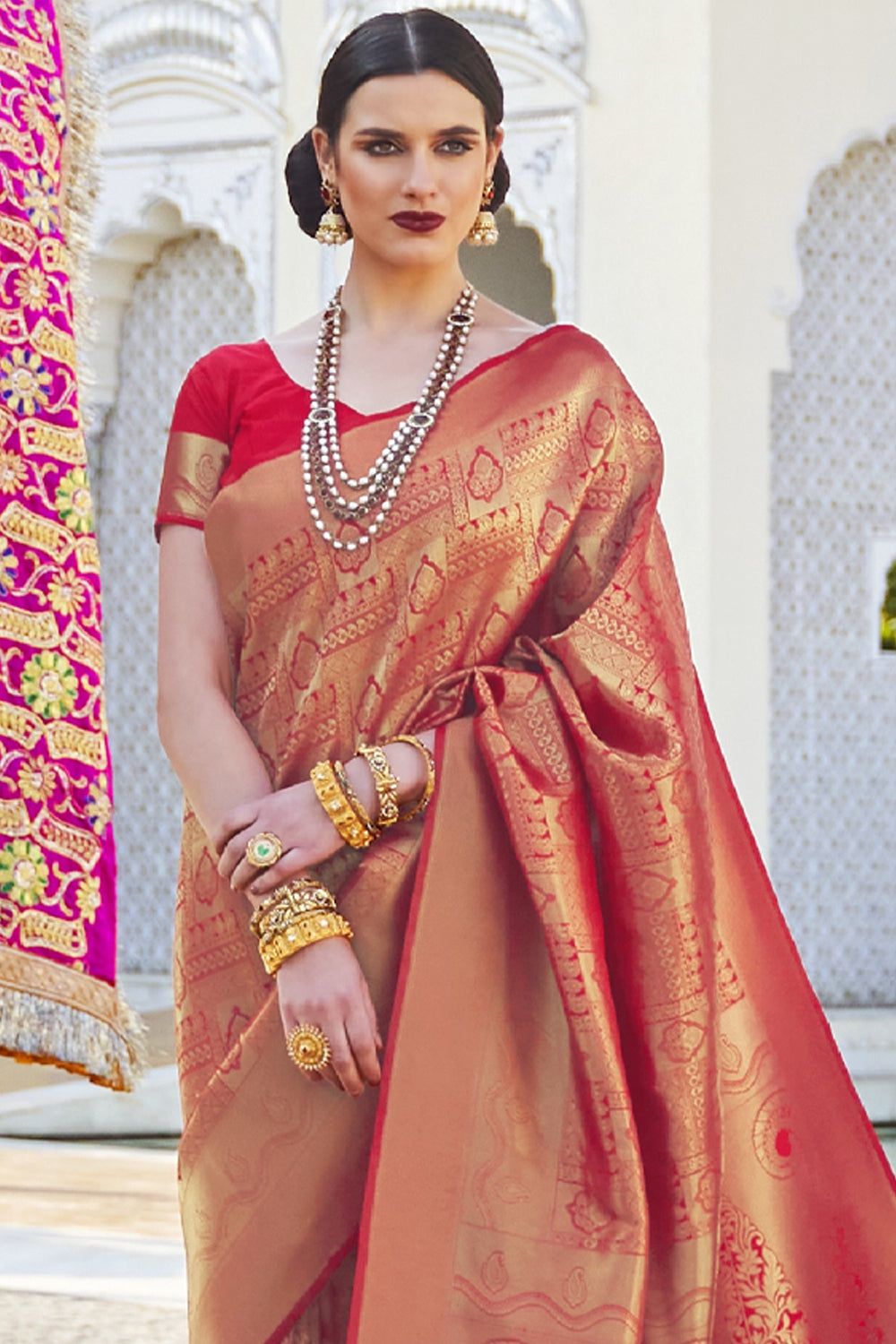Rekha Looks Resplendent in Her Traditional Pink Kanjivaram Saree And  Jewellery At Dior Event