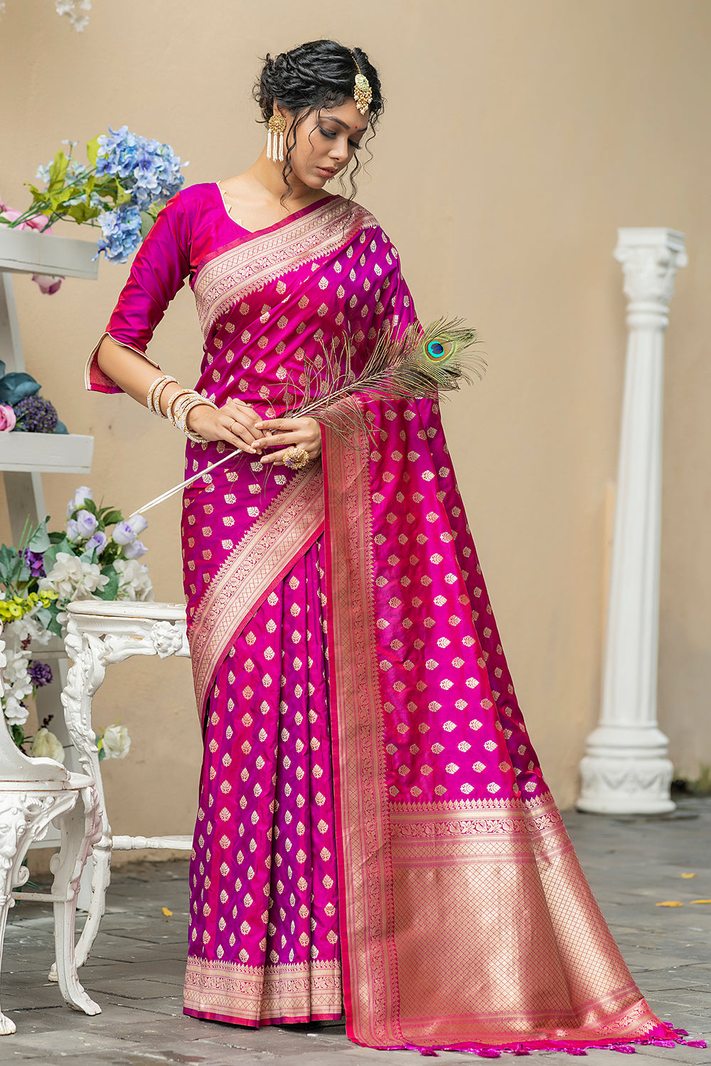 Sumangala - Rani pink Kanchipuram silk saree with floral buttis woven in  pure gold zari - #SareeEnvy - Aavaranaa