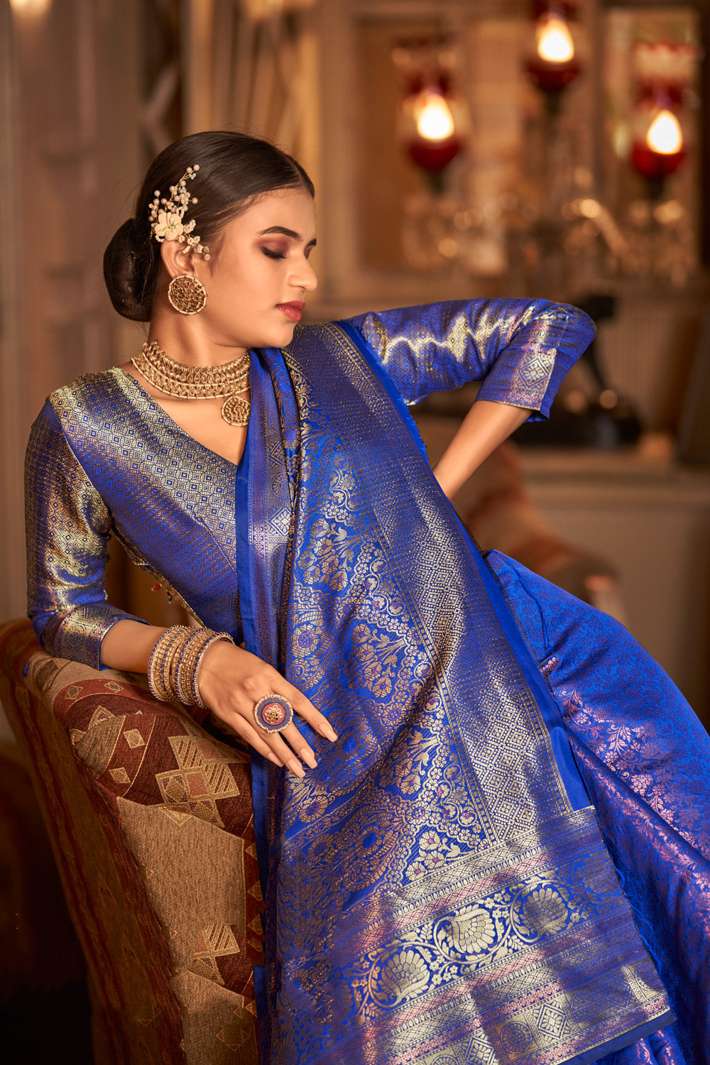 White & Royal Blue Matka silk Jamdani saree – Balaram Saha