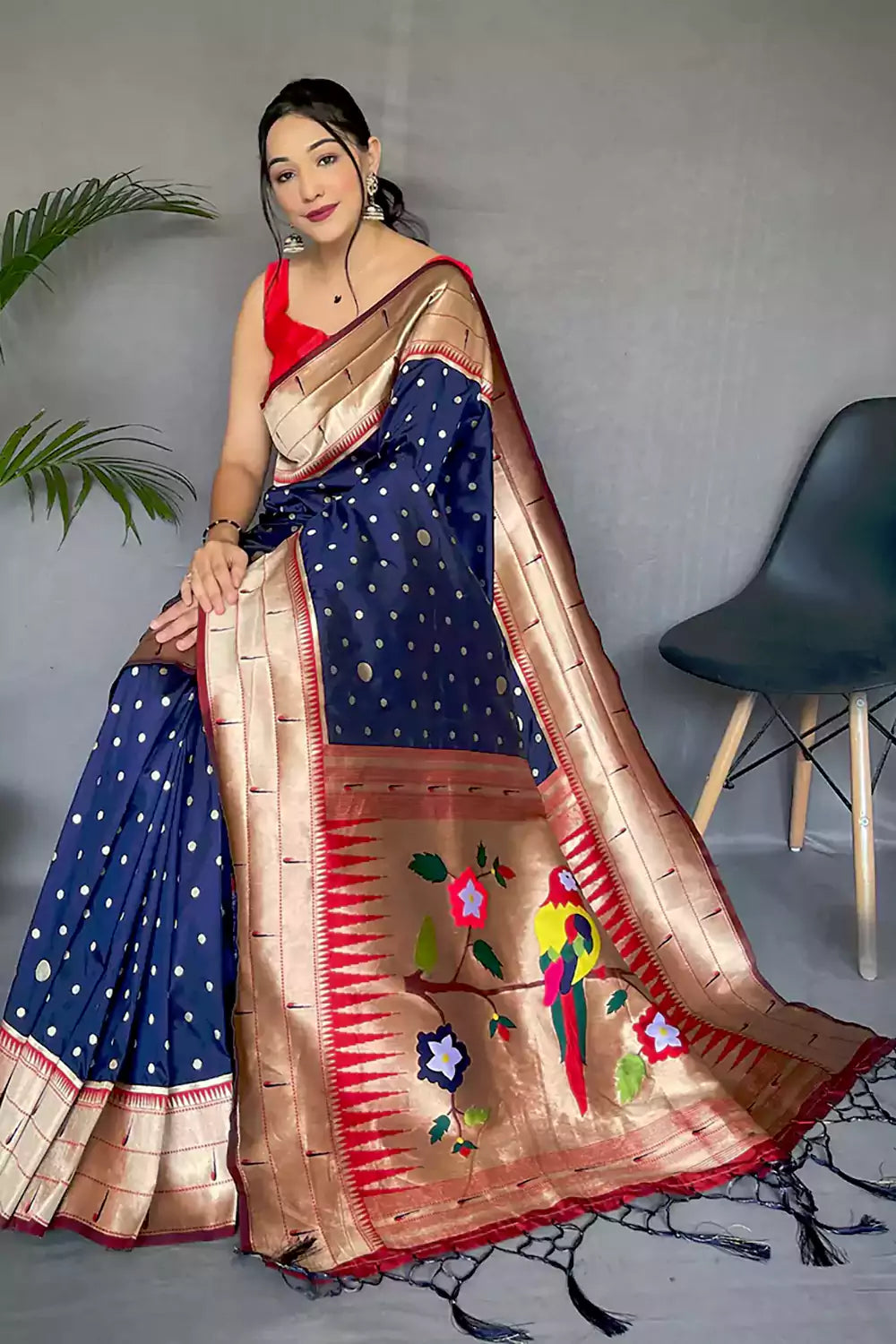 Extraordinary Grey Paithani Silk Saree With Super classy Blouse Piece –  LajreeDesigner