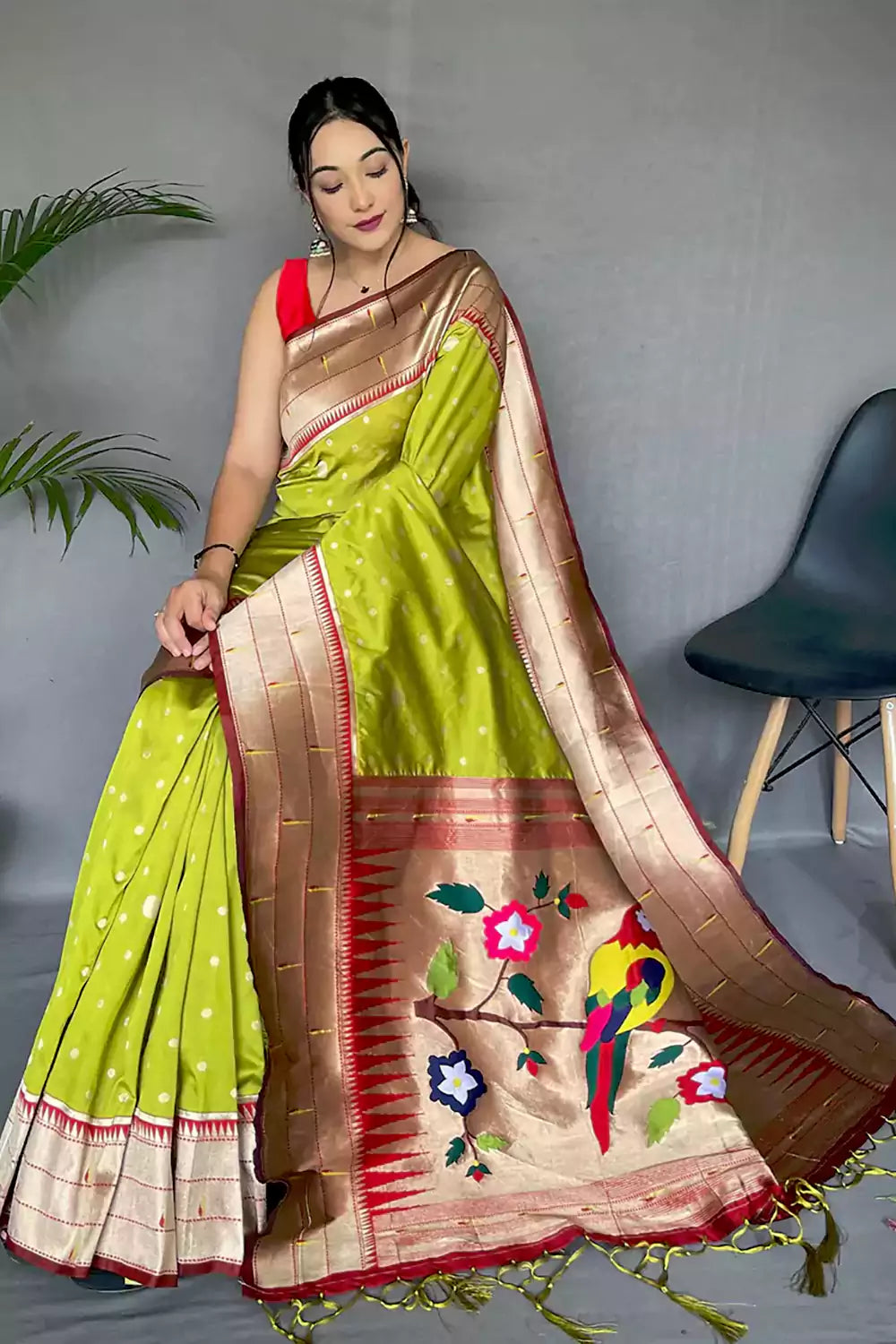 Siazloom - Parrot Green Lehariya Kota Cotton Saree with Red Pom Pom Border  and Tassels.(LKCS2201004) - Siaz Loom