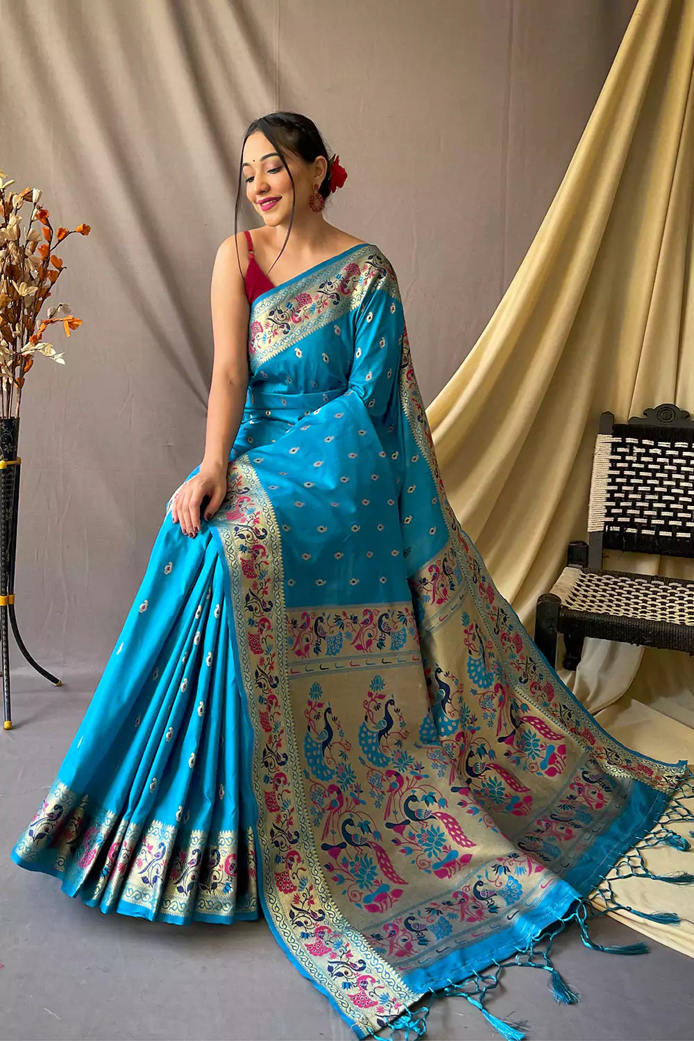 Buy Blue Sarees for Women by Linza Online | Ajio.com