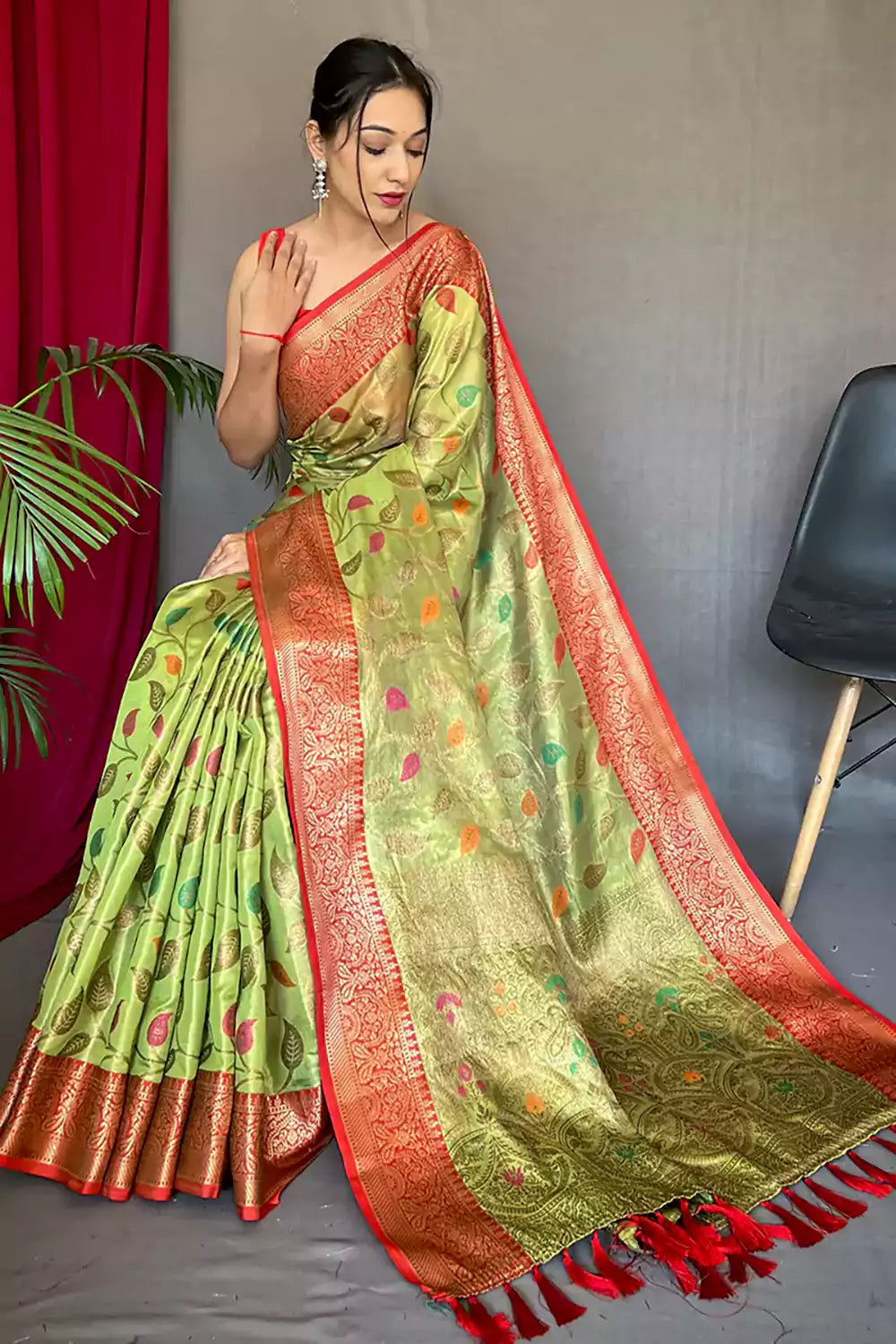 Shraddha , Pure Handloom Golden Tissue Silk Saree for Women -SACHI001T –  www.soosi.co.in