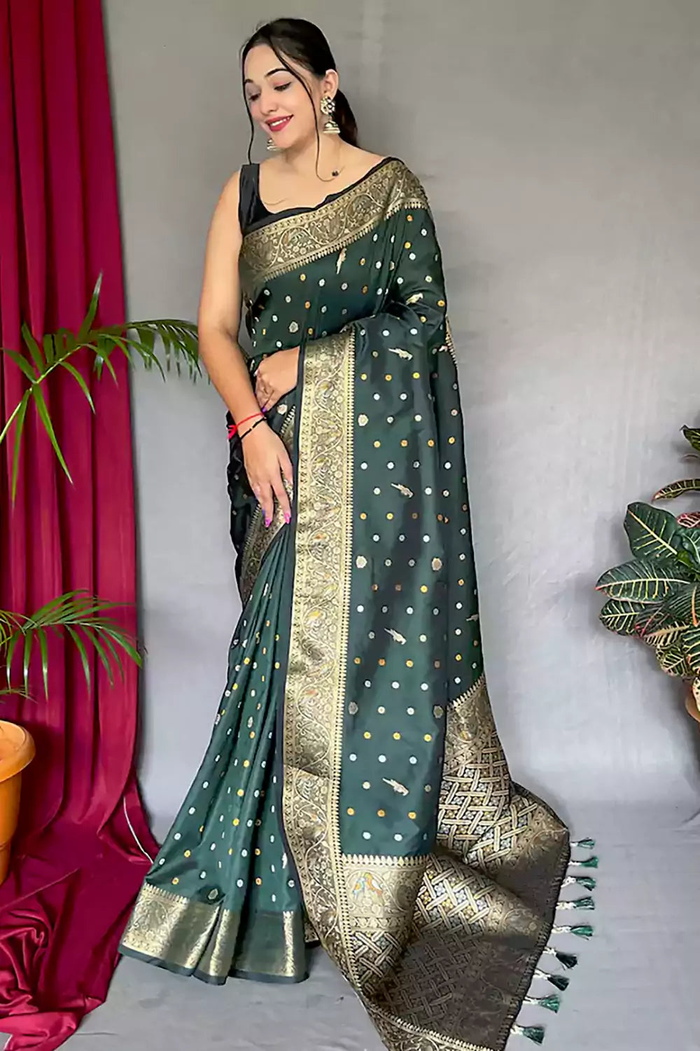 Woven Soft Silk Saree in Dark Green - Ucchal Fashion