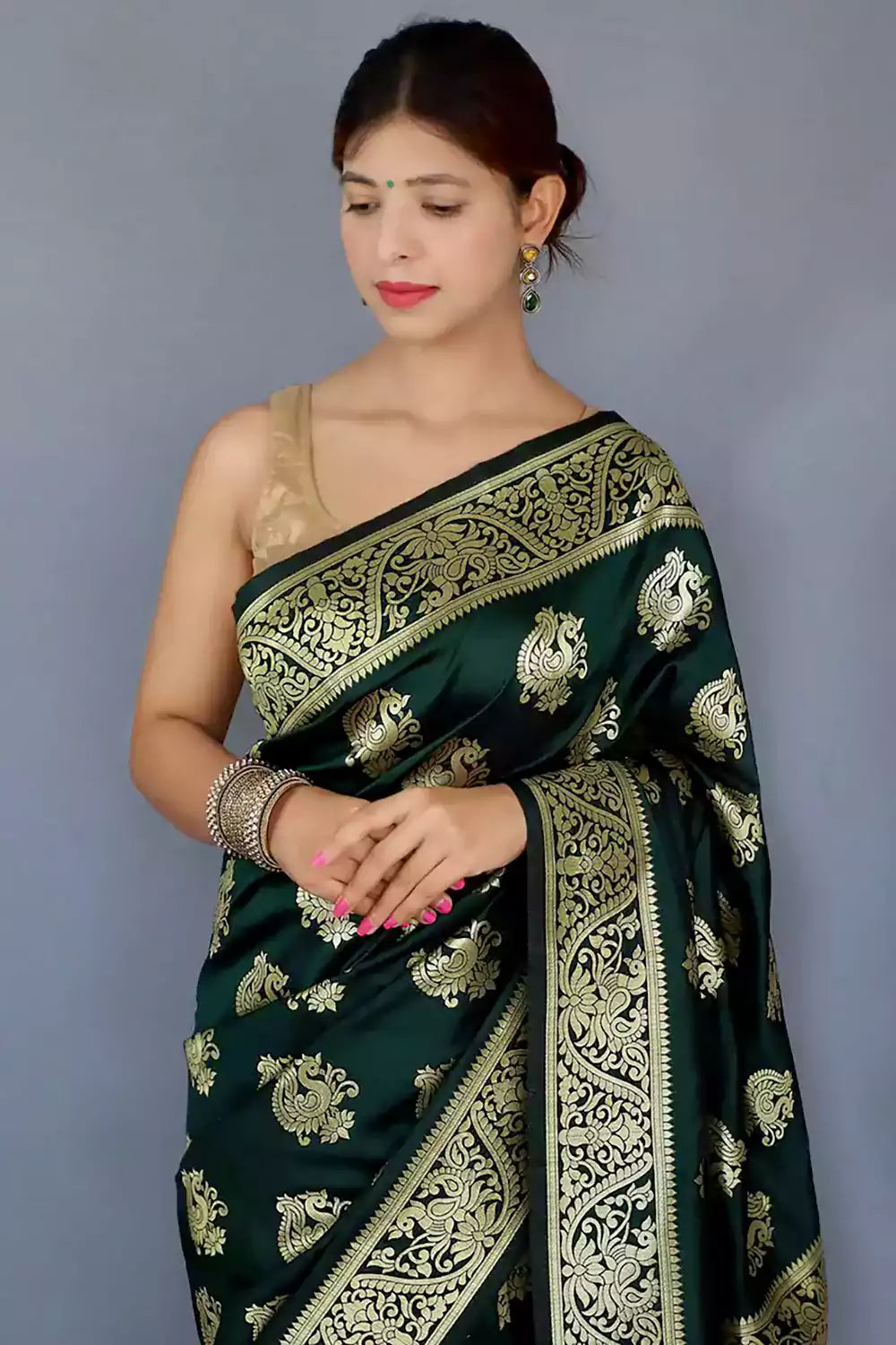 Buy Silk Land Soft Silk Green Bandhani Print Saree With Blouse for Women's  Online @ Tata CLiQ