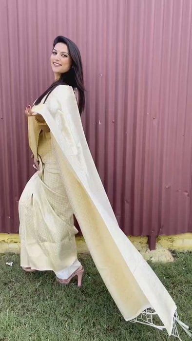 Buy Kanjivaram Silk Indian Saree In Off White Color Online - SARV08800 |  Andaaz Fashion