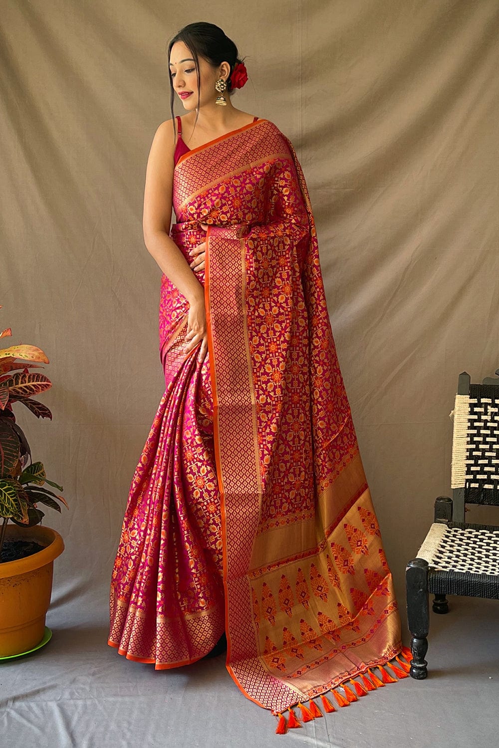 Buy Latest Pure Raw Silk Saree Online In India | Me99